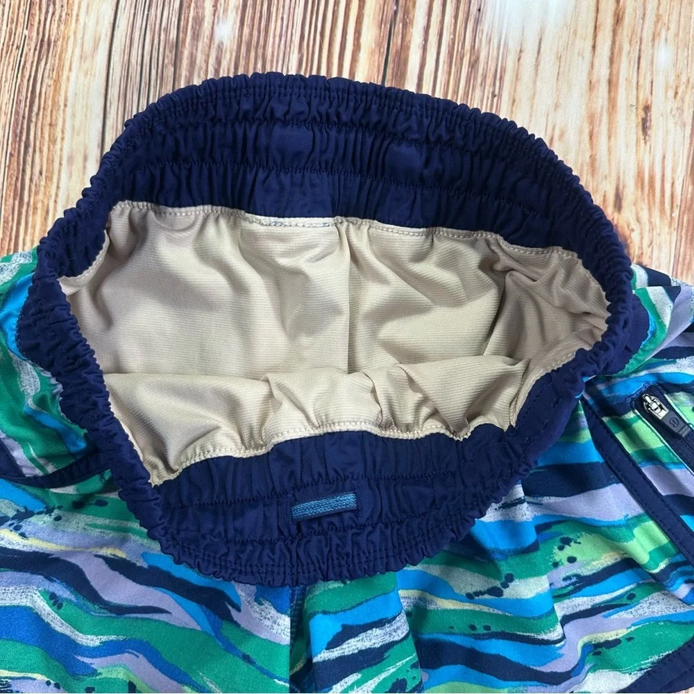 Lululemon Athletica Multicolor  Women's Shorts Size 4 / Zipper Pocket